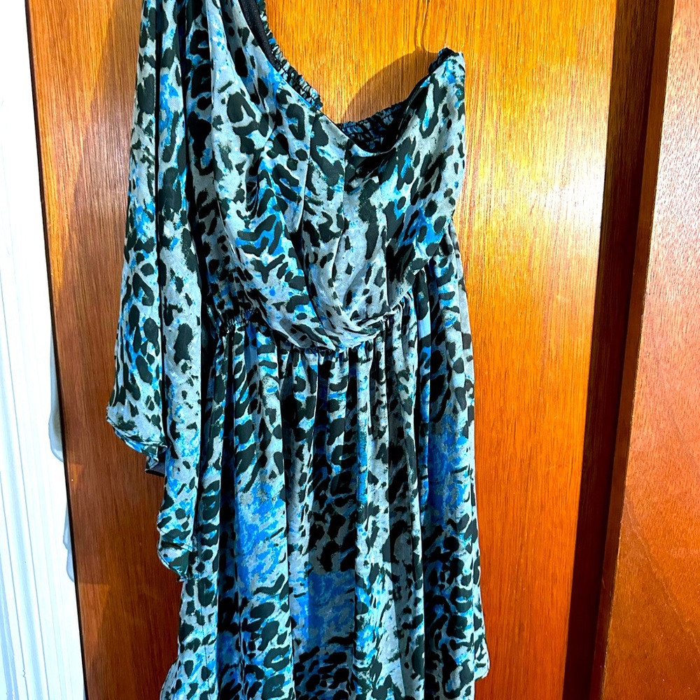 Venus Cut Midi Dress